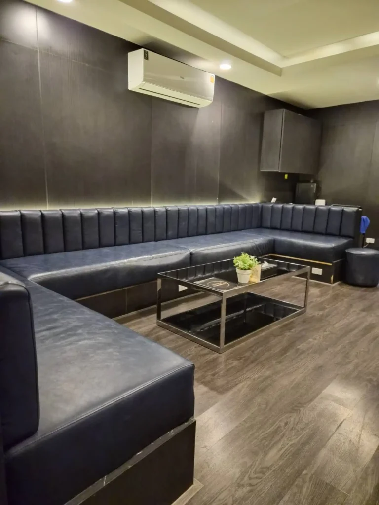 VIP Room 9 (WebW)